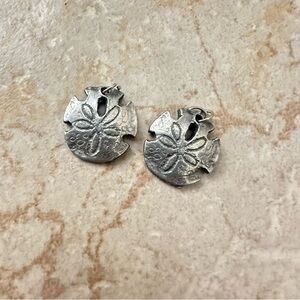 Silver Sand Dollar charms - Beachy Floral Design